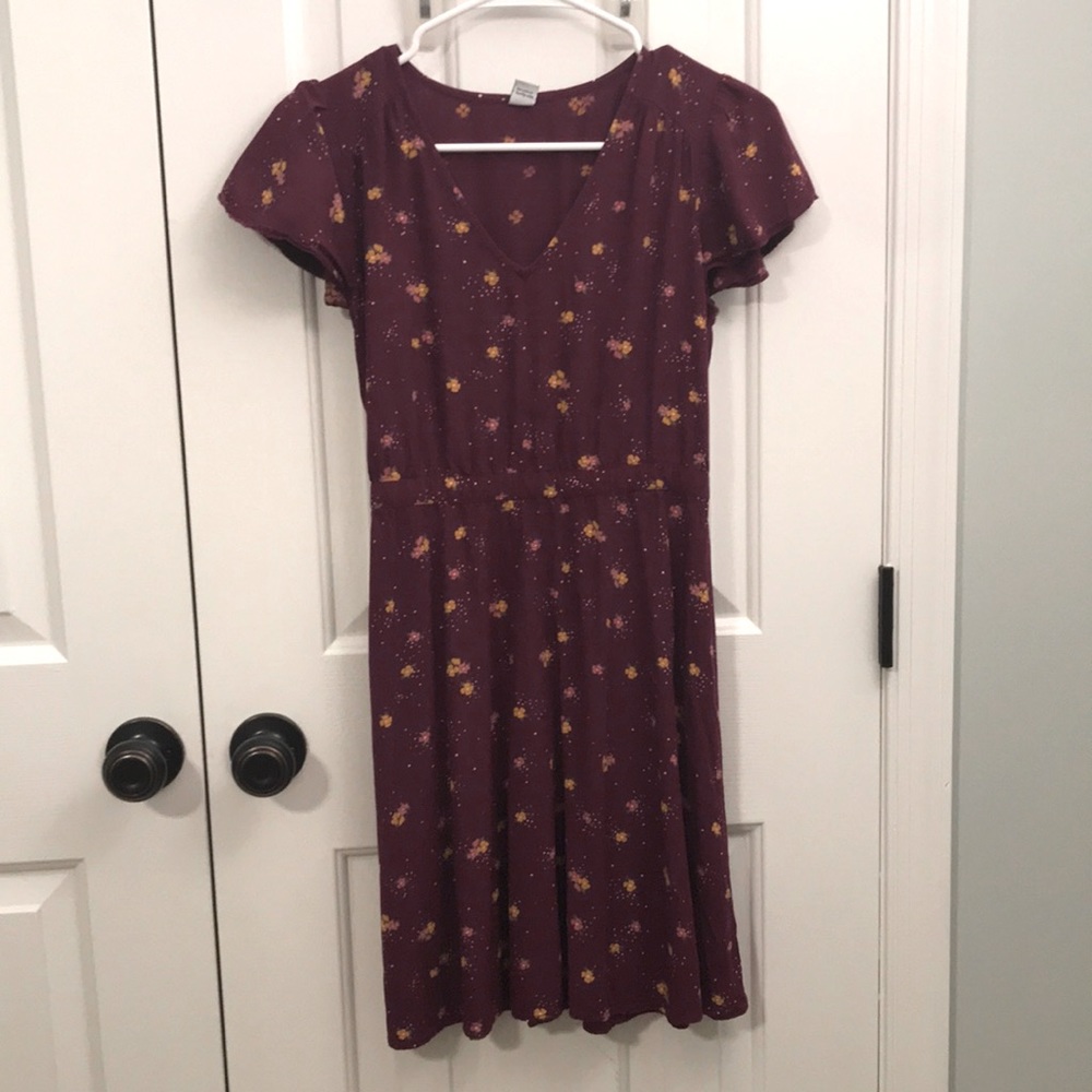 Old Navy Flutter Sleeve Dress